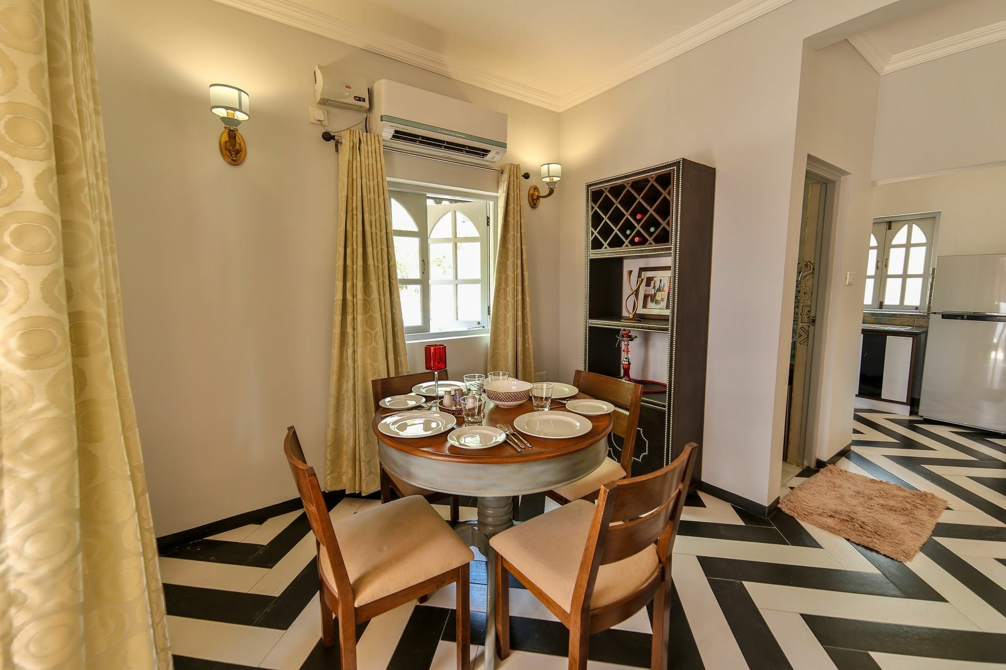 Emperor Resort & Spa Vagator Ngoại thất bức ảnh